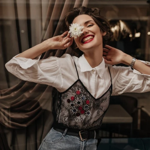 5 Kebiasaan yang Bisa Membantu Perempuan Lebih Percaya Diri