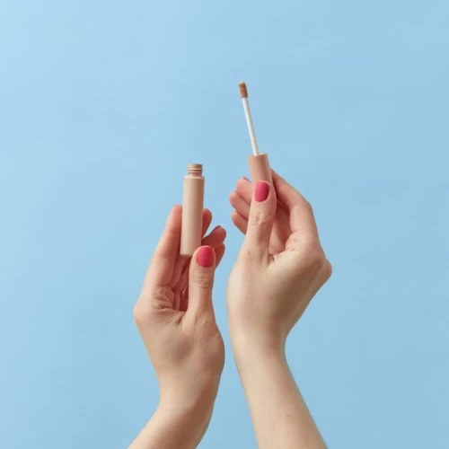 6 Rekomendasi Concealer High Coverage Pilihan Cosmo