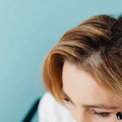 6 Cara Agar Rambut Tipis Terlihat Lebih Tebal