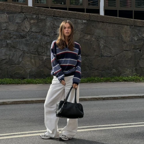 Inspirasi Styling Oversized Polo Shirt