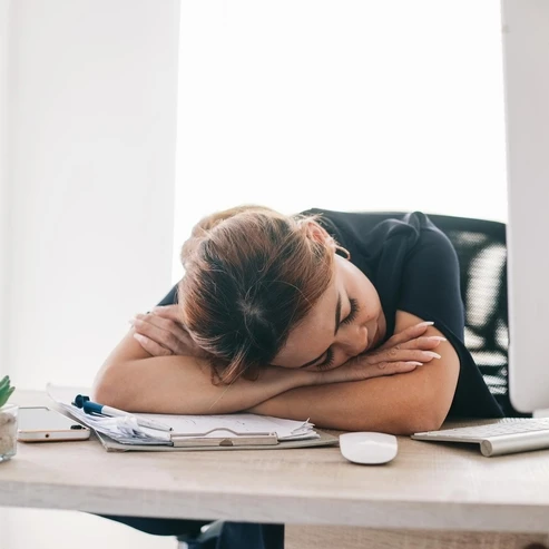 Tips Mengatasi Rasa Kantuk Berlebihan di Siang Hari