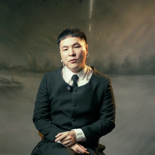 Reinventing Tenun, Film Dokumenter Wilsen Willim tentang Dedikasi Para Penenun dan Tim di Balik Koleksi Satu Dekade