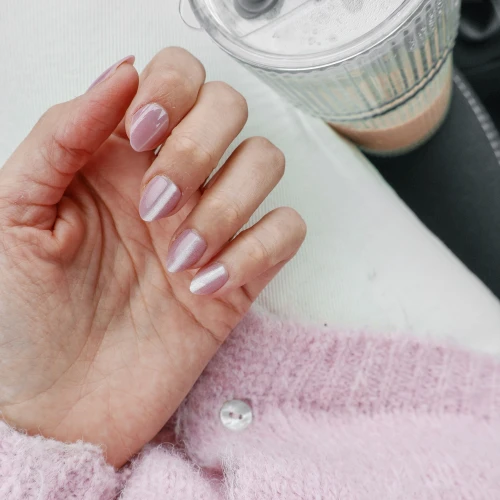 Cara Menggunakan Press On Nails yang Benar