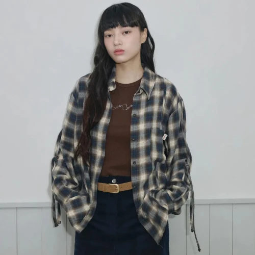 Tips Styling Plaid Shirt