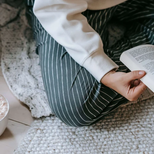 Kamu Suka ‘The Bell Jar’ Karya Sylvia Plath? Ini Rekomendasi Novel yang Serupa!