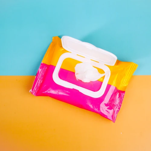 5 Rekomendasi Cleansing Wipes untuk Kamu Membersihkan Makeup Secara Praktis