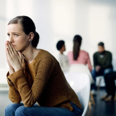 Beda Tanda Kepribadian Introvert dan Kondisi Social Anxiety