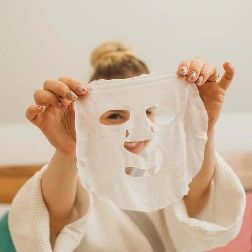 Urutan Skincare Malam untuk Ekstra Hidrasi Kulit Kering