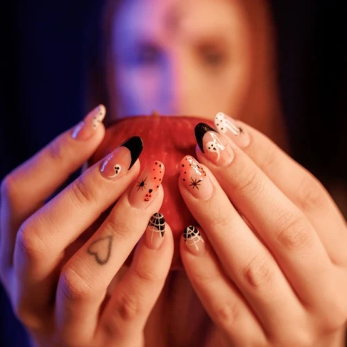Ide Nail Art Seru untuk Halloween