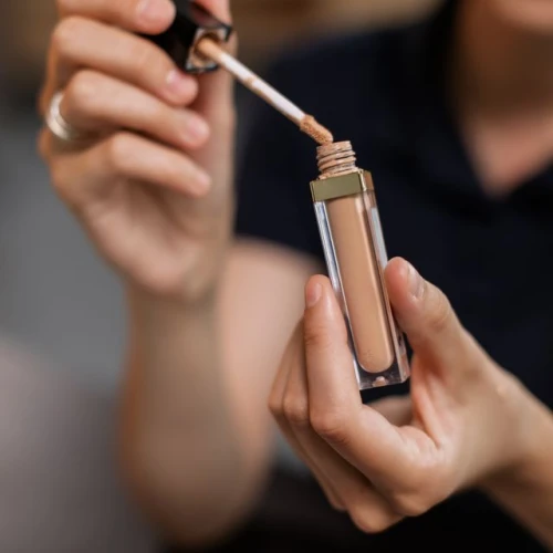 5 Rekomendasi Concealer untuk Kulit Kering