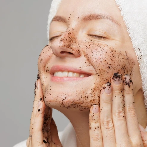 Alasan Scrub Gula Tidak Baik untuk Kulit Wajah