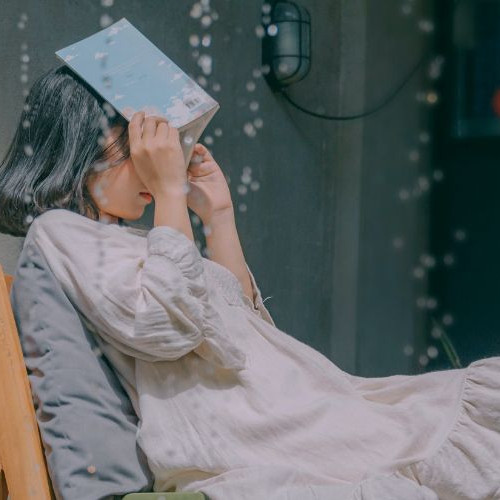 Syahdu! Dengarkan 15 Lagu K-Pop ini untuk Temani Kamu di Musim Hujan!