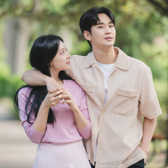 OMG, ‘Queen of Tears’ Sukses Tempati Posisi Teratas Netflix di Tujuh Negara!