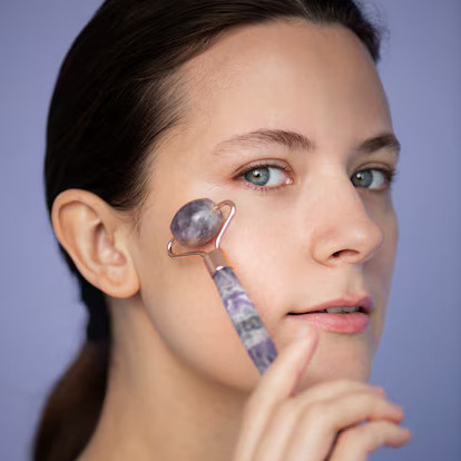 Ini Usia Awal Menggunakan Eye Serum & Tips Mengaplikasikannya!
