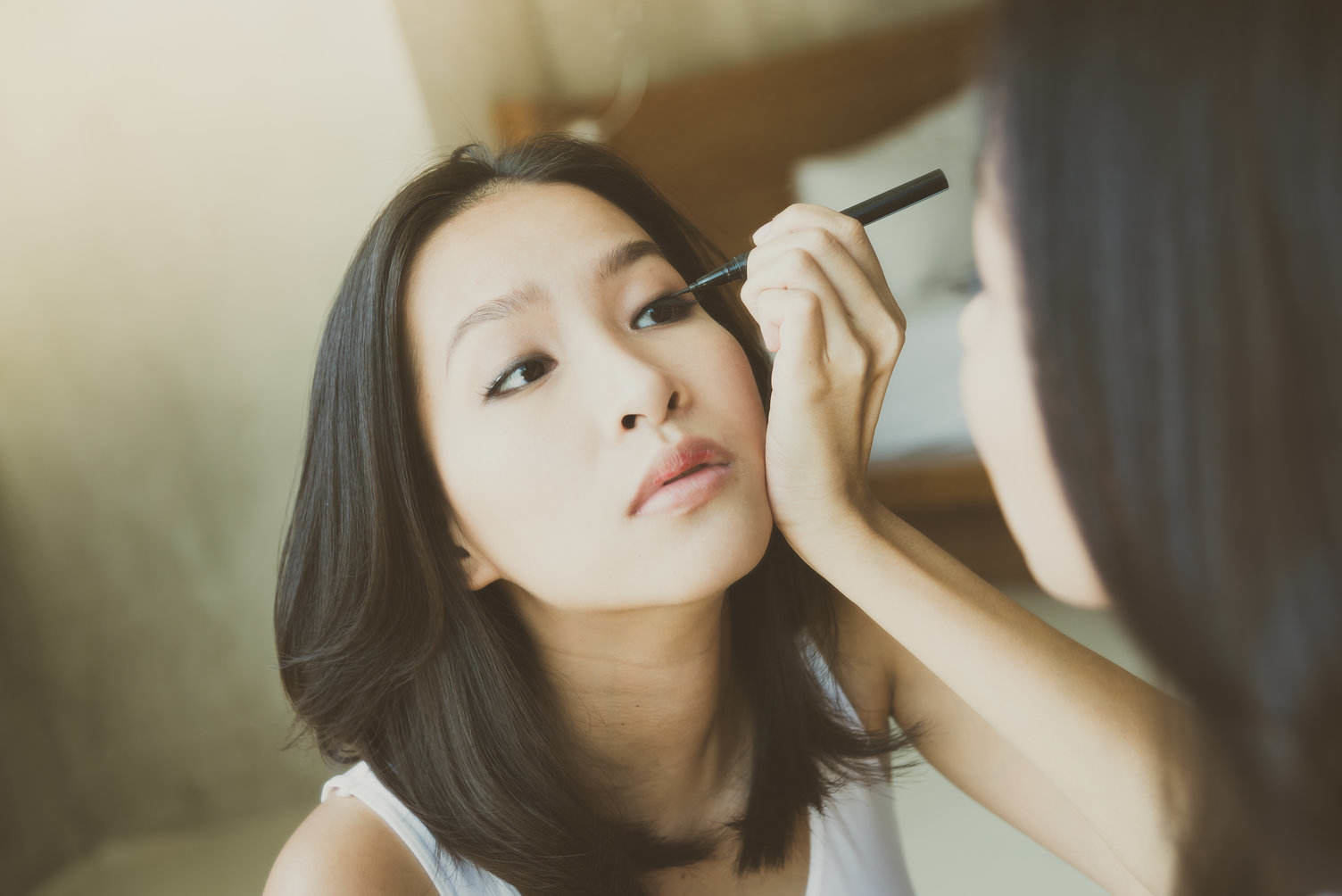 Rekomendasi Eyeliner yang Mudah Digunakan untuk Pemula 