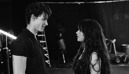 Shawn Mendes Rayakan Ulang Tahun Ke-21 dengan Camila Cabello