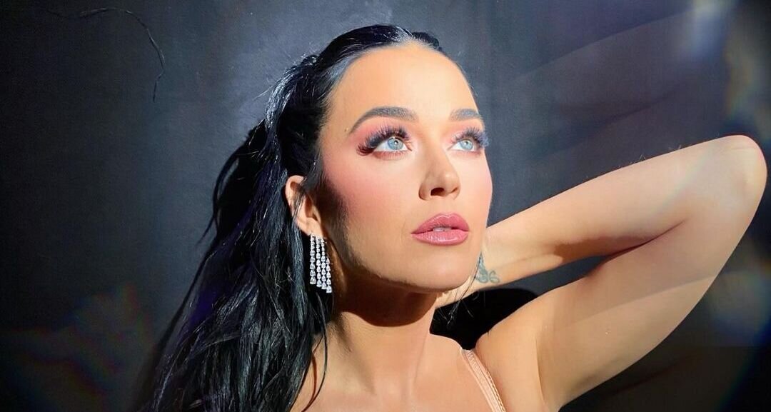 Katy Perry Merasa Sangat Berkembang Sejak Menjadi Seorang Ibu
