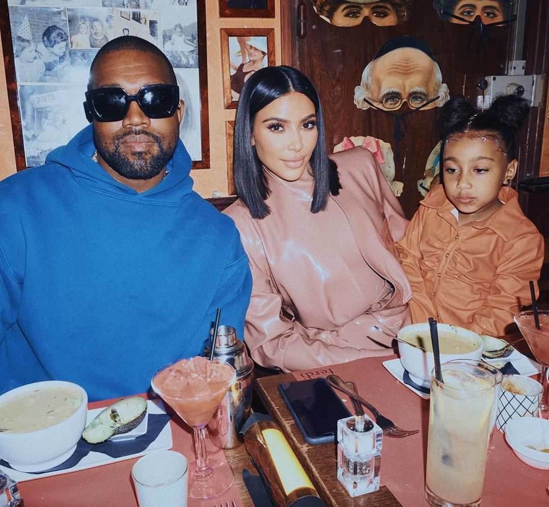 Kim dan Kanye Banyak Adu Mulut Selama Karantina di Rumah