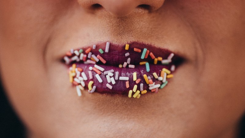Hentikan Kebiasaan yang Menyebabkan Bibir Kering!