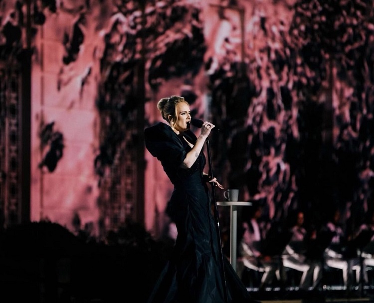 Adele Ungkap Cerita di Balik Lagu “My Little Love”