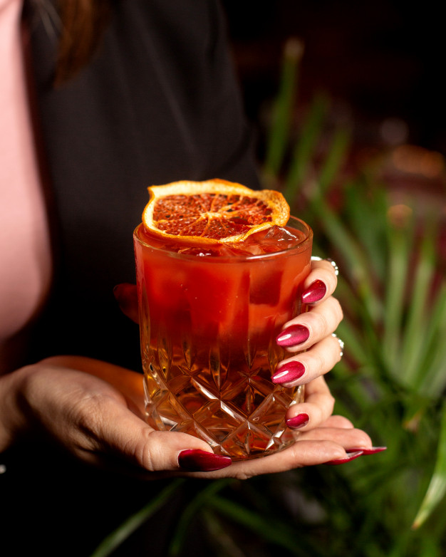 5 Resep Koktail Beralkohol untuk Perayaan Tahun Baru
